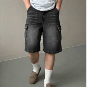 กางเกงขาสั้นยีนส์แบบหลวม