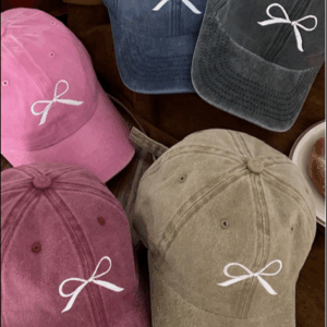 หมวกเบสบอลลายปัก ริบบิ้น