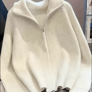 เสื้อคาร์ดิแกนซิปอัพ